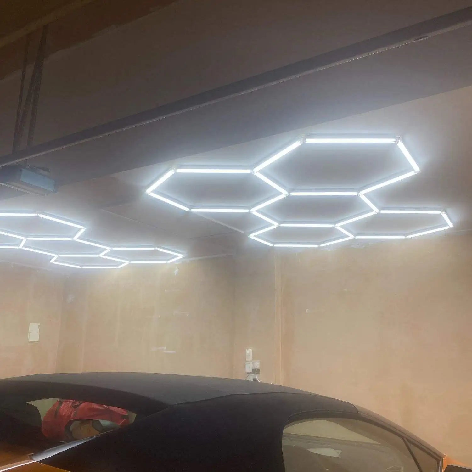 Lumière Luxe : éclairage LED hexagonal haute intensité