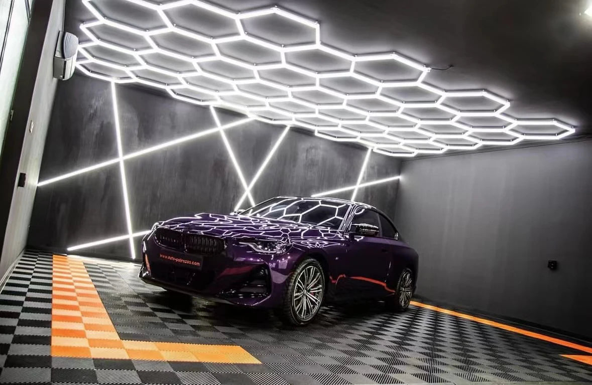 Hexagones LED 6500K – éclairage professionnel pour garages