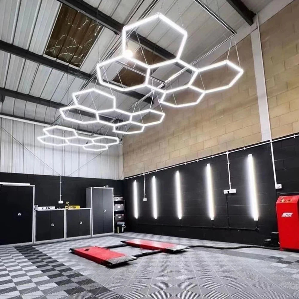 Éclairage LED hexagonal premium 6500K pour garages