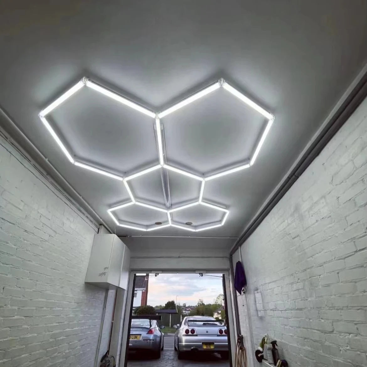 Éclairage LED hexagonal premium 6500K pour garages
