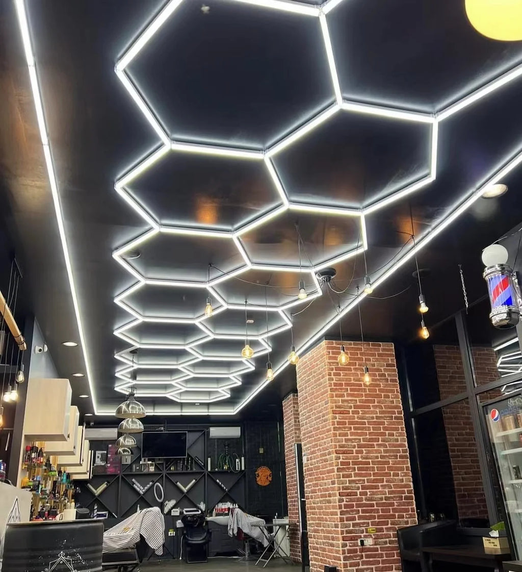 Hexagones LED 6500K – éclairage professionnel pour garages