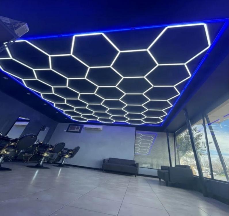 Éclairage hexagonal garage