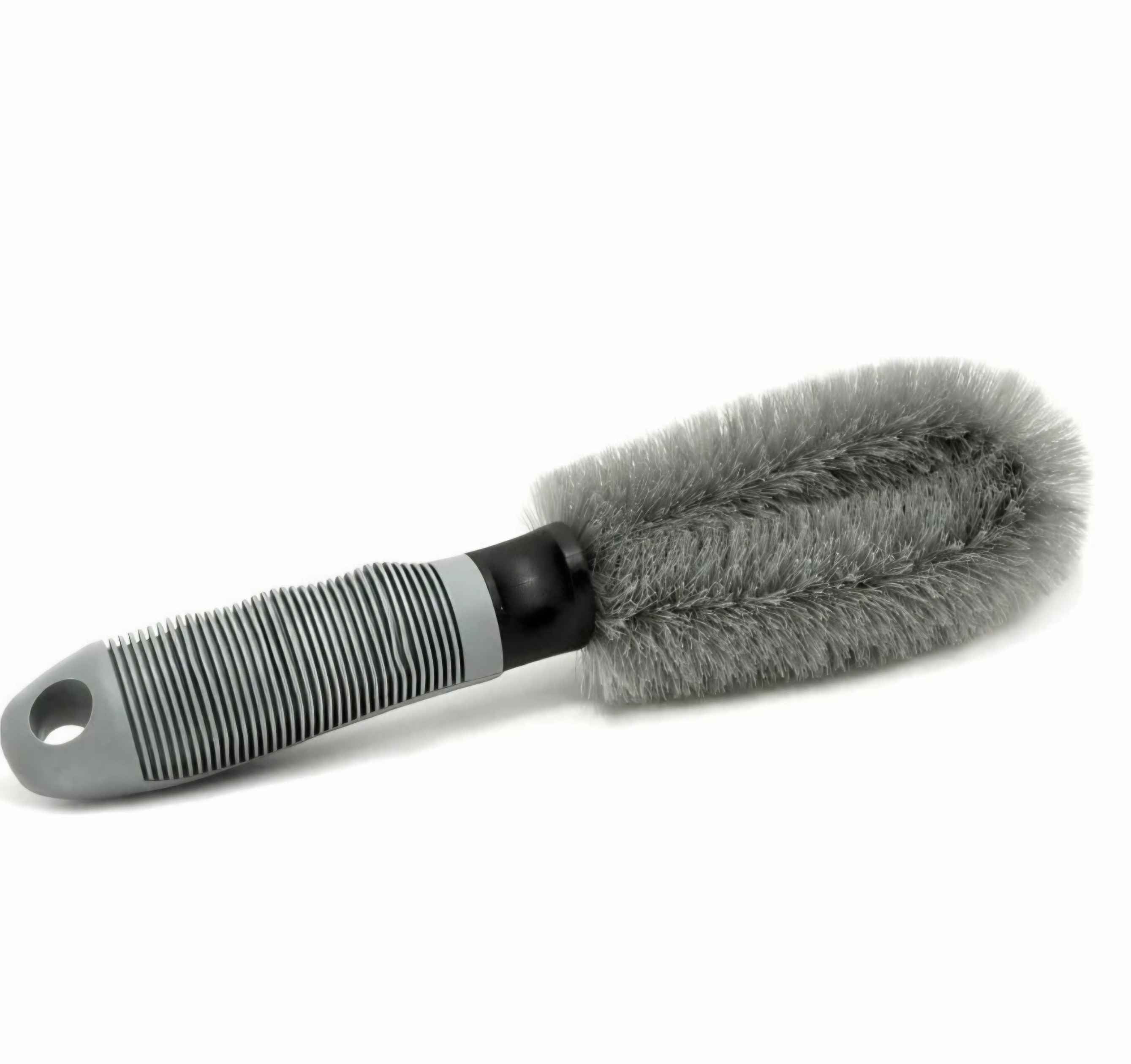 Brosse nettoyage roues